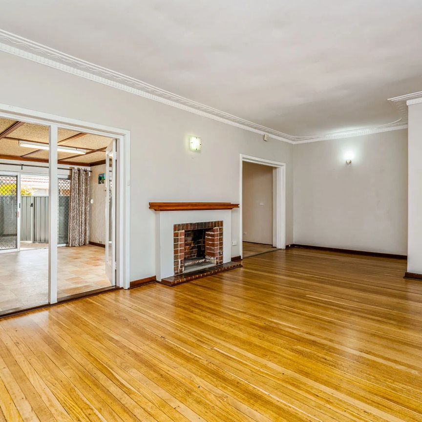 CHARMING HOME - Photo 1