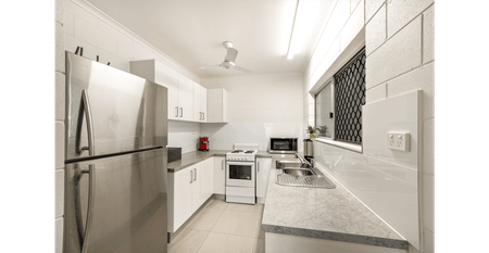 Duplex Close to Shops, Schools and Transport - Photo 3