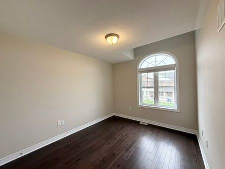 For Lease - 116 Finegan Circle, Brampton, Ontario - Photo 4