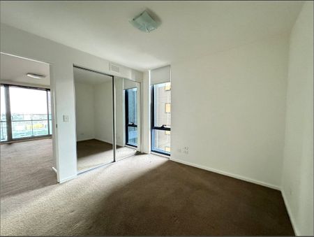 1707/241 City Road - Photo 2