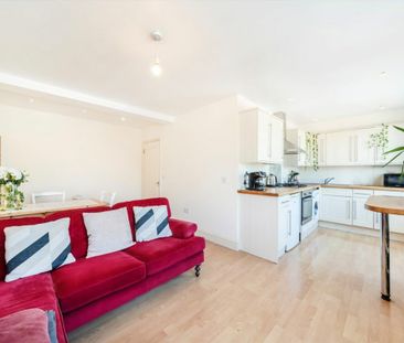 Tower Road, TW1, London - Photo 1