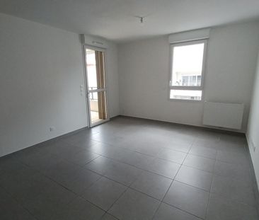 location Appartement T2 DE 42.3m² À NIMES - Photo 1