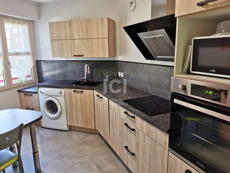 Location Appartement 3 pièces 71m² - Photo 4