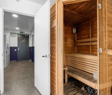 Convenient City Living – Waterloo Quadrant Studio - Photo 4