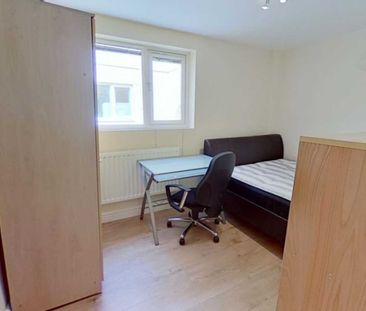 Price £895 pcm - Available Now - Furnished - Photo 5