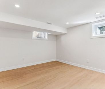 For Lease - 31 Kennedy Street, Aurora, Ontario - Photo 4