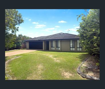 Beautiful Home Close to Everything in Urraween - Photo 1