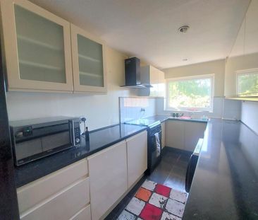 2 bed flat to rent in Bushey Grove Road, Bushey, WD23 - Photo 4