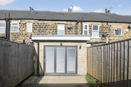 3 bedroom property to rent - Photo 4