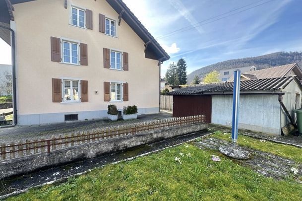 Top Renovierte 3.5 Zimmer Wohnung im im 1. OG - Photo 1