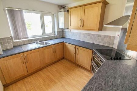 Greencroft Gardens, Reading, RG30 - Photo 4