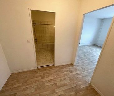 Für Mieter mit Ideen: renovierungsbedürftige 2-Zimmer Wohnung mit P... - Photo 6