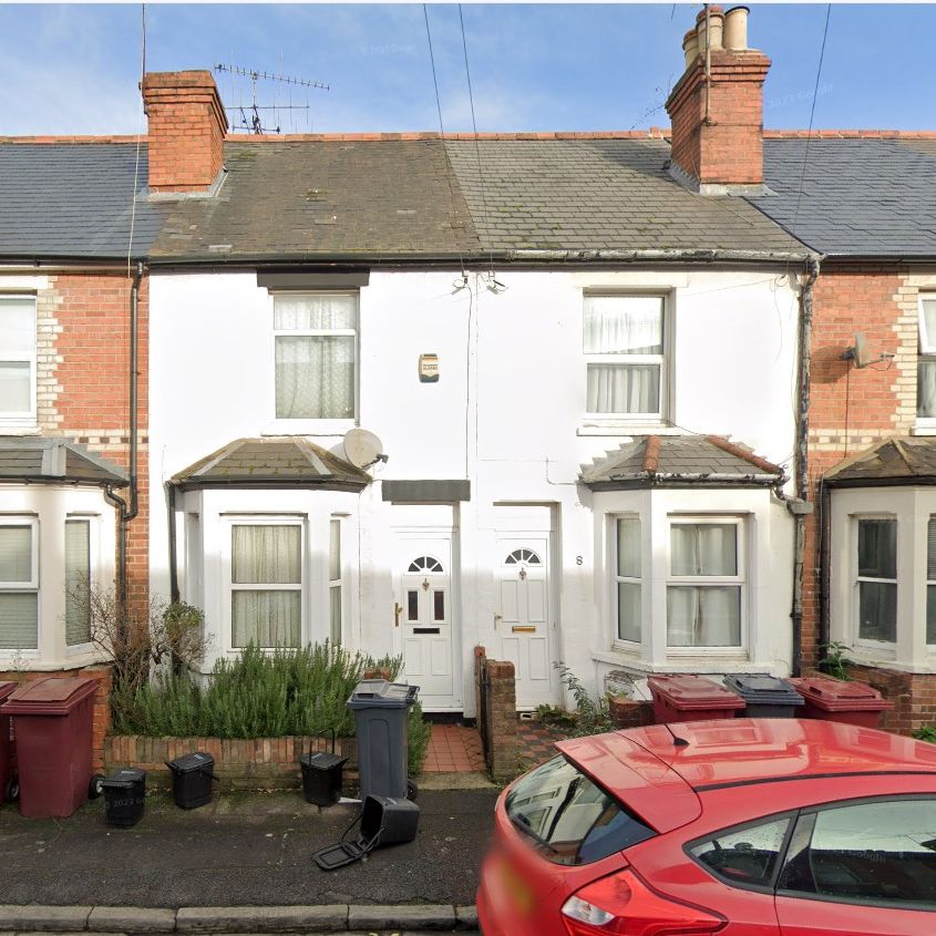 Top, 8 Hart Street - Photo 2