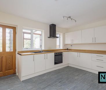 2 bedroom semi-detached house to rent - Photo 6