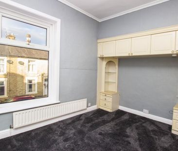 2 bedroom House To Let Total Size: 871 SQ FT - Photo 3