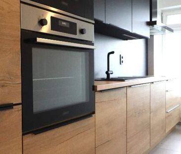 Appartement te huur in Sint-Niklaas voor € 900 met 2 slaapkamers - Photo 1