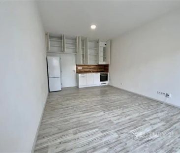 Pronájem bytu 1+kk, 30 m - Fotografie 3