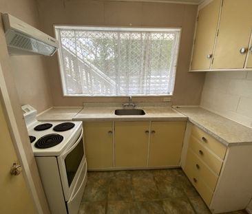 Enjoy your evening walk along Whites Line West - Photo 2