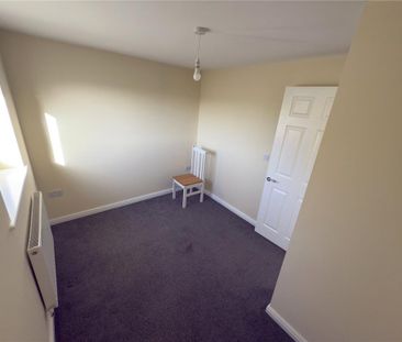 3 bedroom property to rent - Photo 3