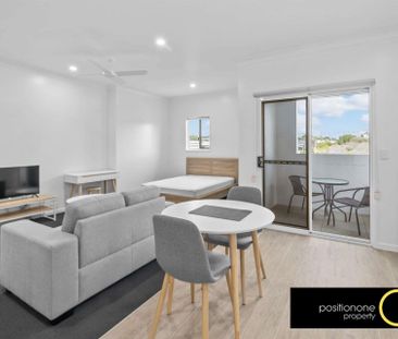 Very Large Partially Furnished Air Conditioned Studio - Photo 5