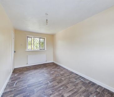 2 bedroom semi-detached house to rent - Photo 3