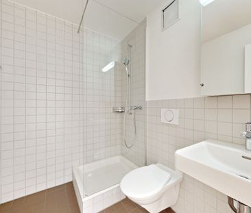 Looking for a new home? We have it! - Photo 4