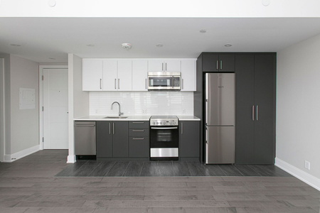 For Lease - 11 Walmer Road Unit# 203, Toronto, Ontario - Photo 4