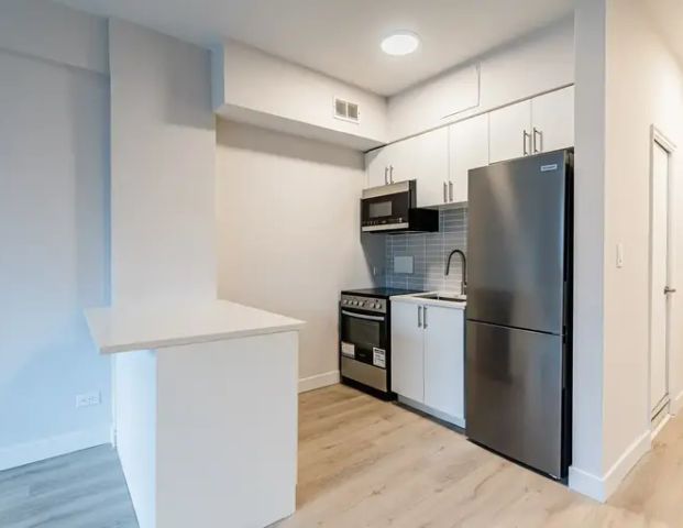 L'Esplanade Appartements | 1420-1440 Towers Street, Montreal - Photo 1