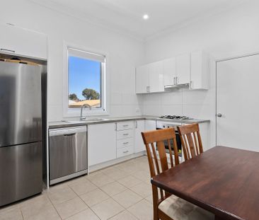 3 Norfolk Street, North Bendigo - Photo 6