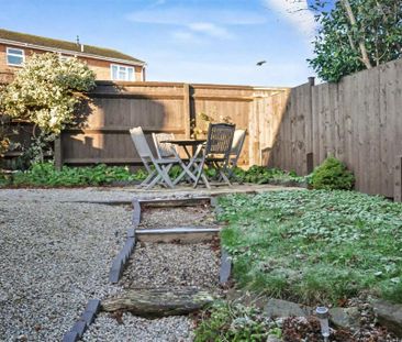 2 bedroom end of terrace house to rent - Photo 6