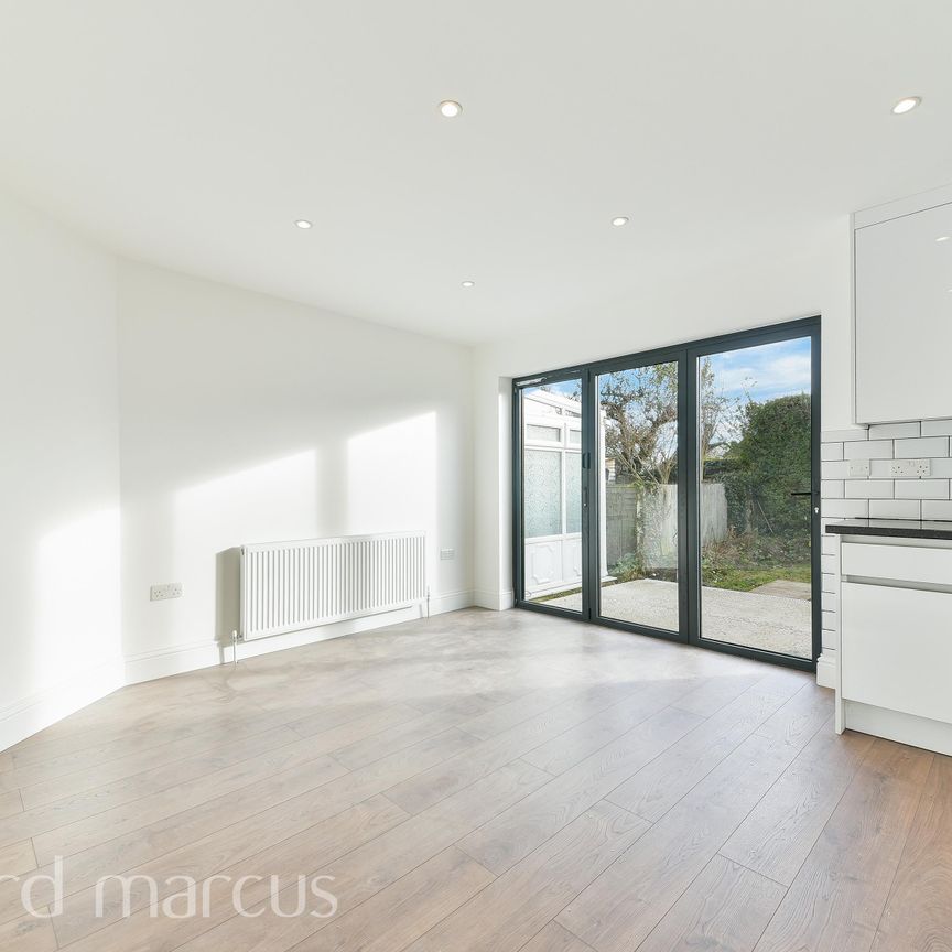 Kendor Avenue, Epsom - Photo 1