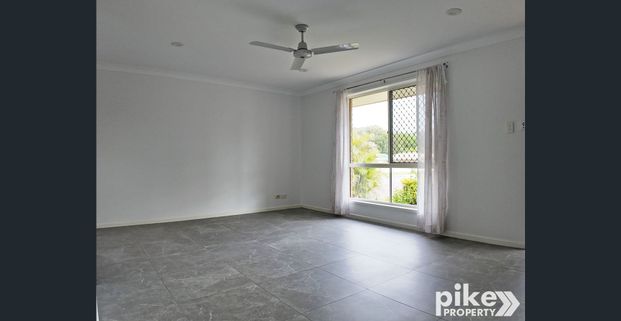 3 Bedroom Home - Side Access with Fully Fenced Yard - Photo 1
