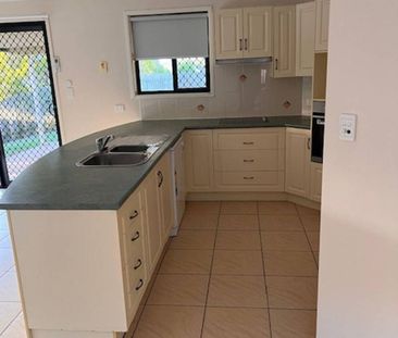 Spacious Family Home with Multiple Living Areas - Photo 3