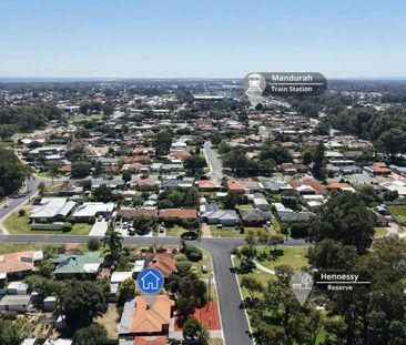 Charming Home in Super Central Mandurah Location - Photo 4