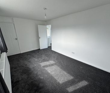 2 bedroom semi-detached house to rent - Photo 6