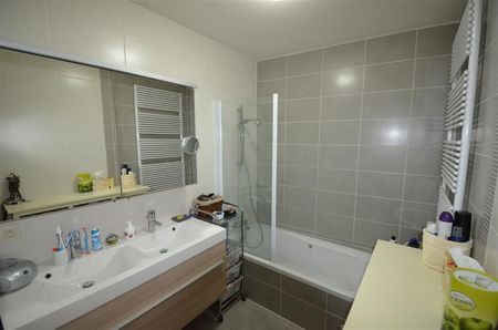 Te huur: Appartement met garagebox - Photo 5