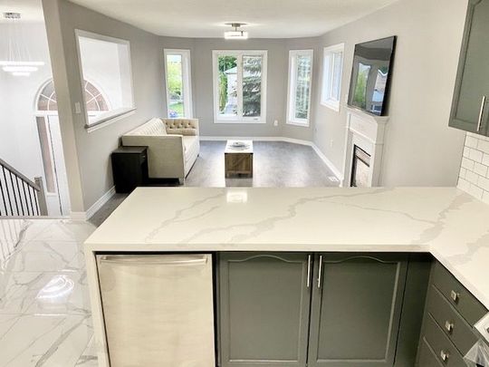 For Lease - 169 Cumming Drive, Barrie, Ontario - Photo 1