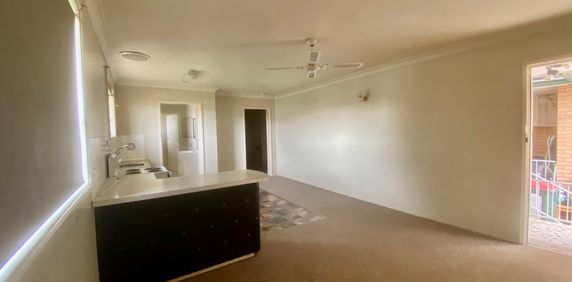 WEST TAMWORTH - Private One Bedroom Unit - Photo 2