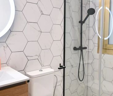 2-bedroom apartment for rent in Sol, Madrid - Photo 3