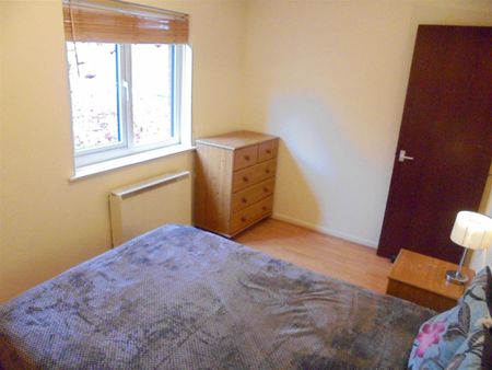 Chantrell Court, Leeds, LS2 7HA - Photo 5