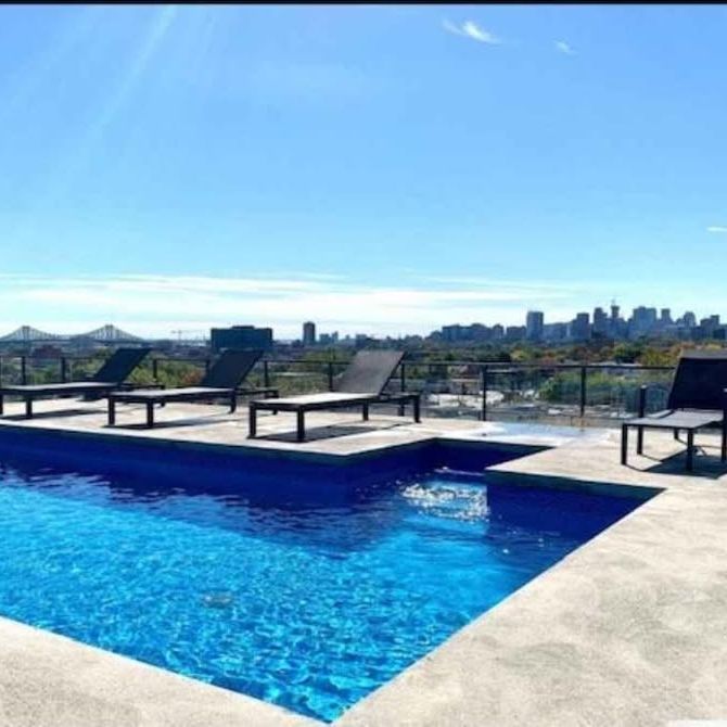 condo moderne avec balcon 3 1/2, tout équipé, pièce dressing, vide ou meublé, piscine, terrasse, barbecue, transports - Photo 1