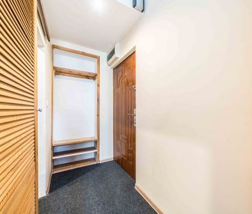 Przestrzeń na Jeżycach — kawalerka do pracy - Фото 2