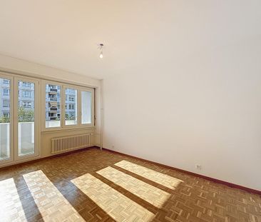 Très joli 5 pièces au 5ème, rafraichi, avec balcons - Photo 5