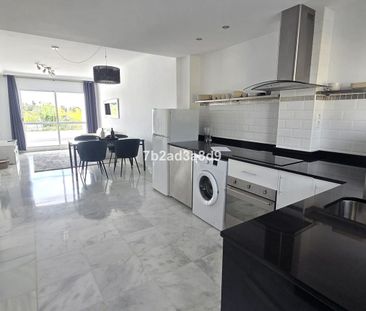 Middle Floor Apartment in Nueva Andalucía - Photo 6