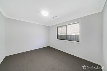 19 Taylor Street, Oran Park NSW 2570 - Photo 4