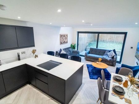 4 bedroom townhouse to rent - Photo 4