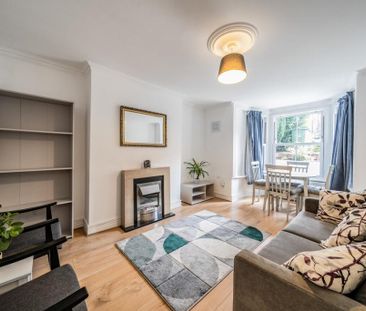 2 bedroom flat to rent - Photo 3