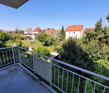 Hübsche 1-Zi-Wohnung mit Laminatboden und Balkon in ruhiger und grüner Lage. - Photo 2