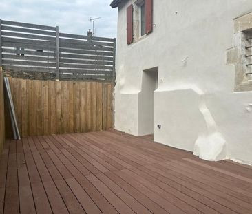 MAISON DE BOURG ENTIEREMENT RENOVEE AVEC JARDIN - Photo 5