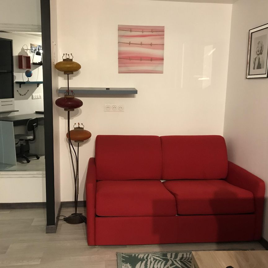 Studio de 22.86 m² meublé - Photo 1